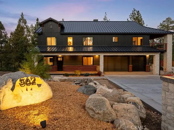 562 Creekside Ln, Big Bear City, CA 92314