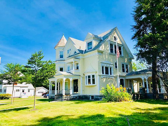 3rd image of 481 Glen St