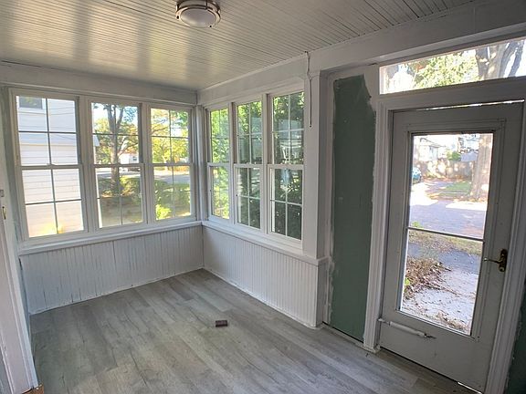 3rd image of 145 Pine St #145