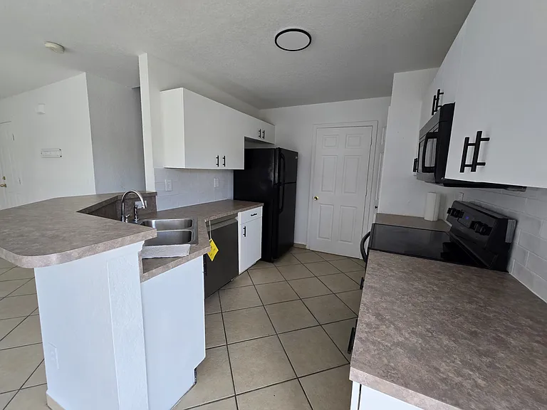 26760 Silverado East Dr — Photo 7