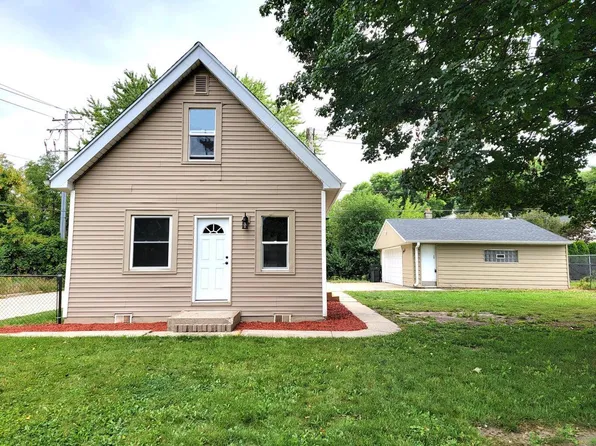 1902 South 97th STREET, West Allis, WI 53227