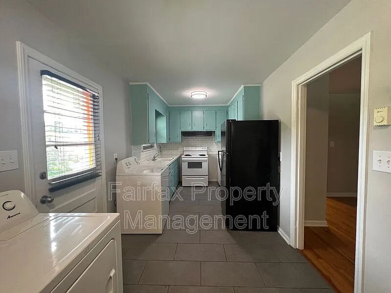 2 bed, 1.0 bath, 850 sqft, $1,195 — Photo 4