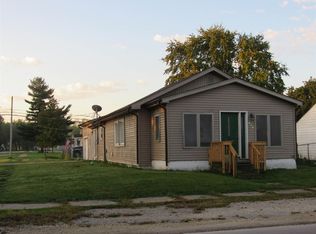 805 Gardendale Ave, Huntington, IN 46750