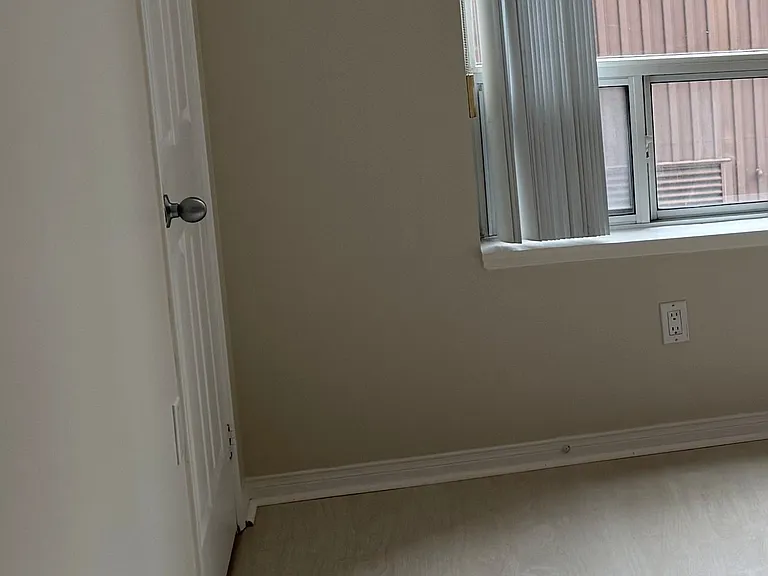 35 Finch Ave E #501 — Photo 14