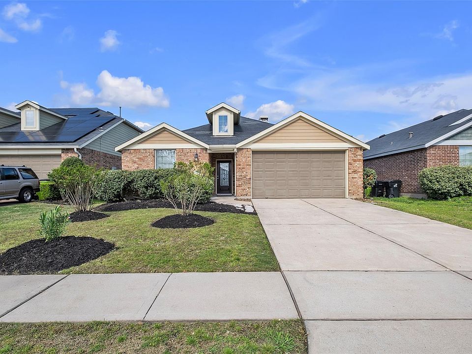 1st image of 223 Paddle Fish Pl