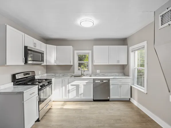 310 Indiana Ave SW, Grand Rapids, MI 49504