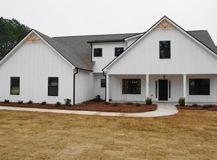 1026 Lawshe Rd #6, Senoia, GA 30276