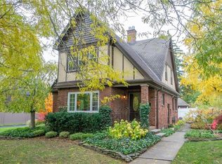 32 Devonshire Rd, Buffalo, NY 14223