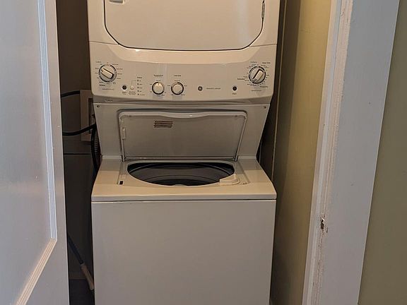 5th image of 2078 E 5th Ave