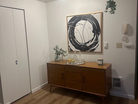 2nd image of 1421 4th Ave W APT 303