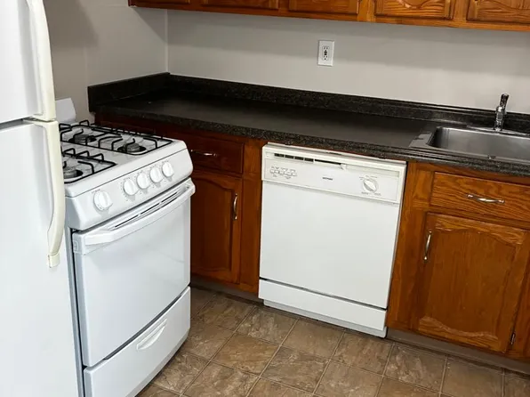 Shawomet Gardens Apartments