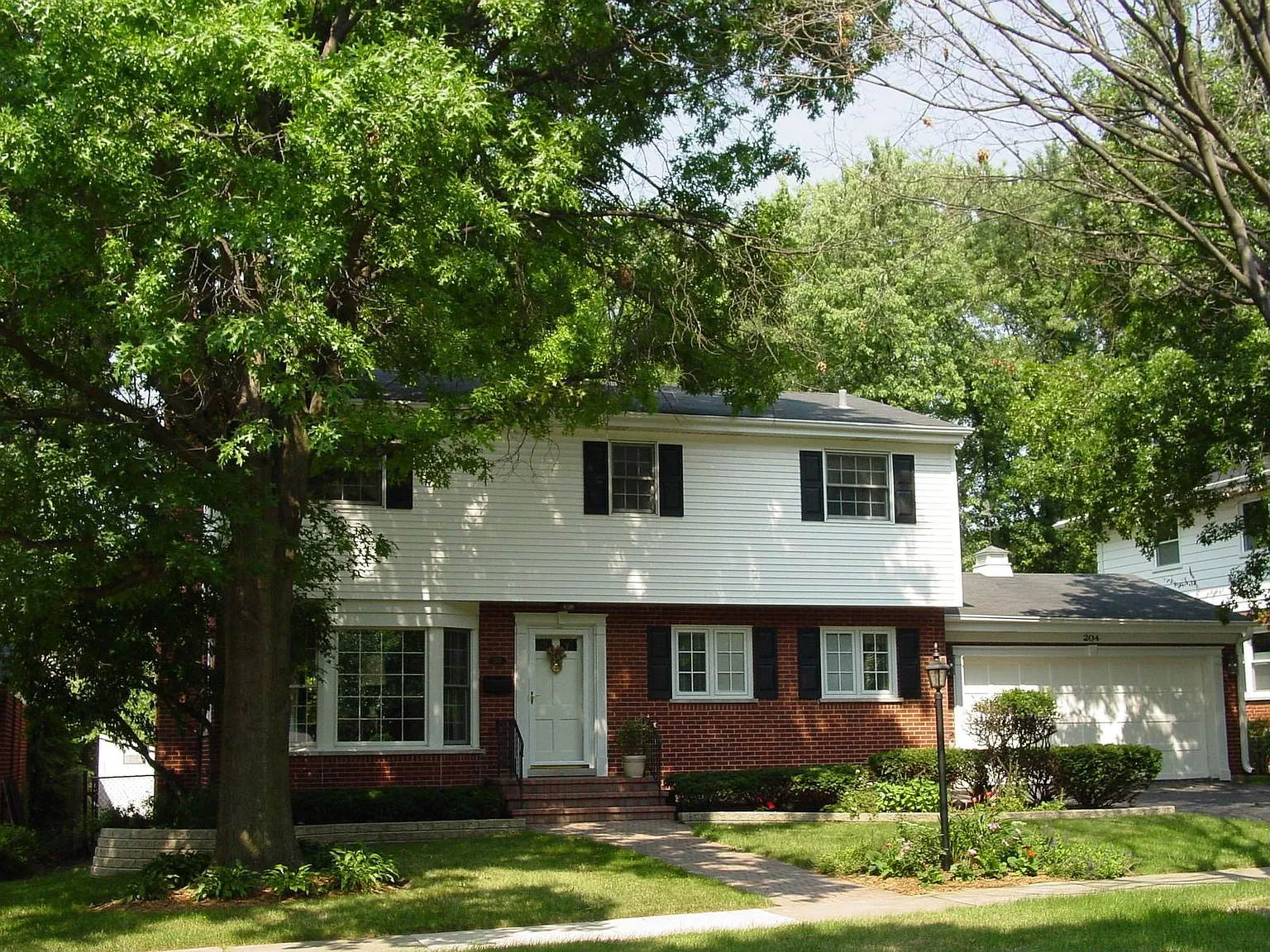 204 S Harvard Ave photo 1
