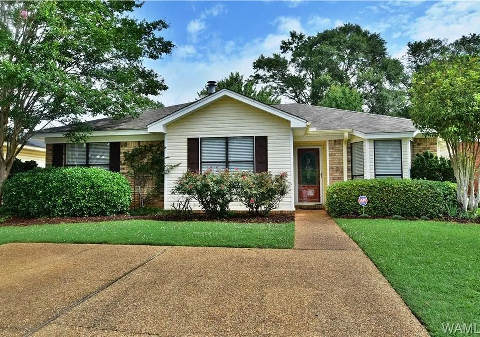 1068 Vineyards Drive — Photo 1