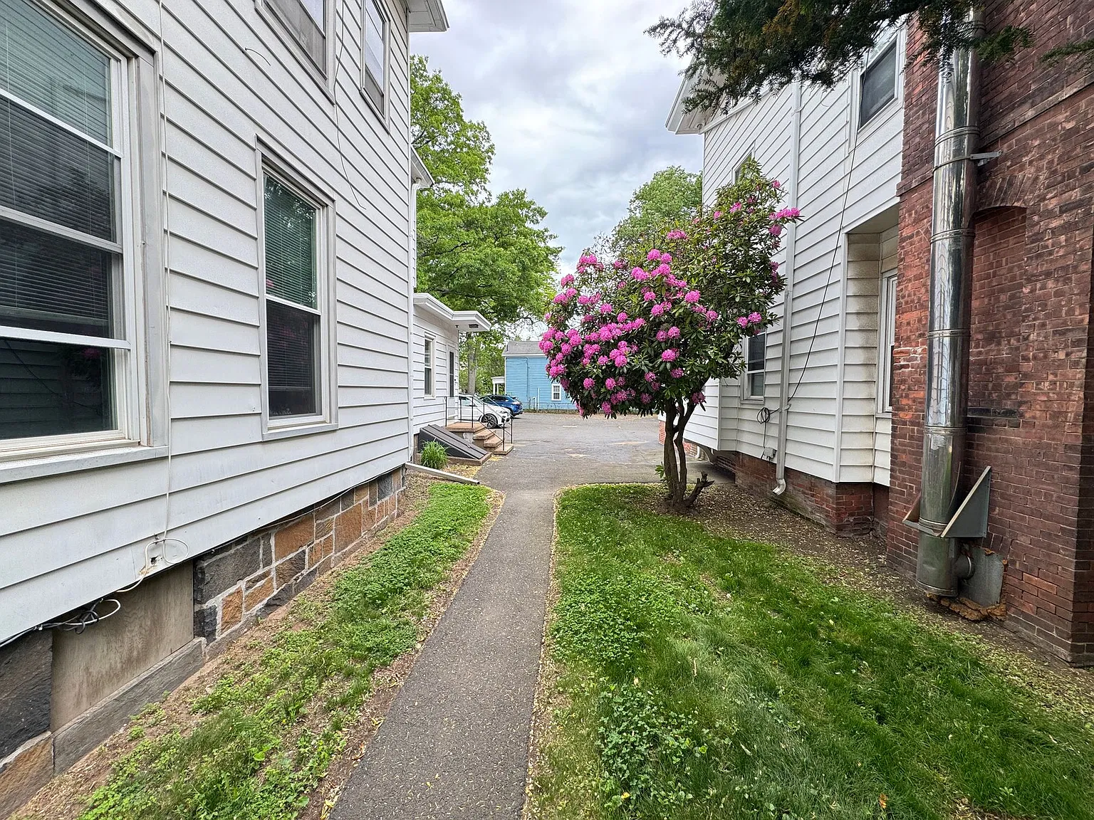 451 Orange St — Photo 3