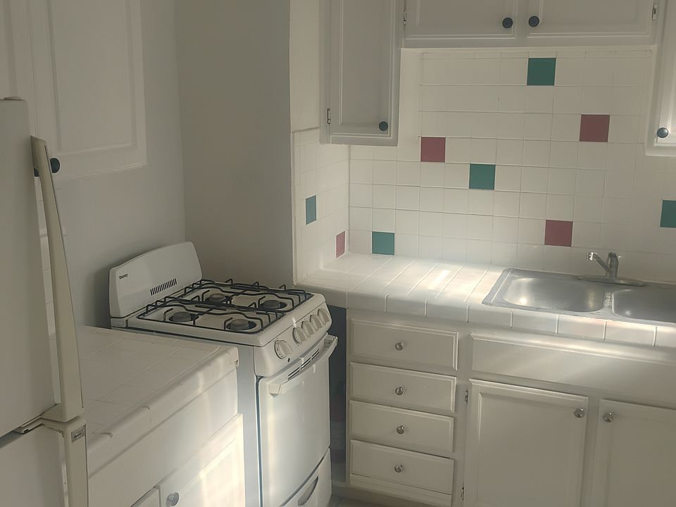 1st image of 344-344 Estancia Dr NW