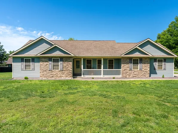1100 Samantha Dr, Carterville, IL 62918