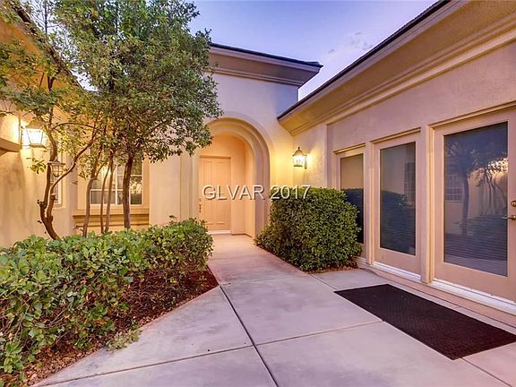 3rd image of 2595 Red Springs Dr