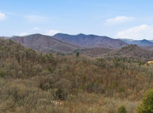 8 Elkhorn Ridge Dr, Franklin, NC 28734