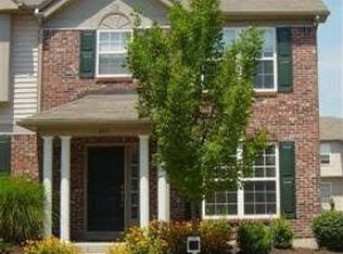 284 Vivaron Ave, Saint Charles, MO 63303