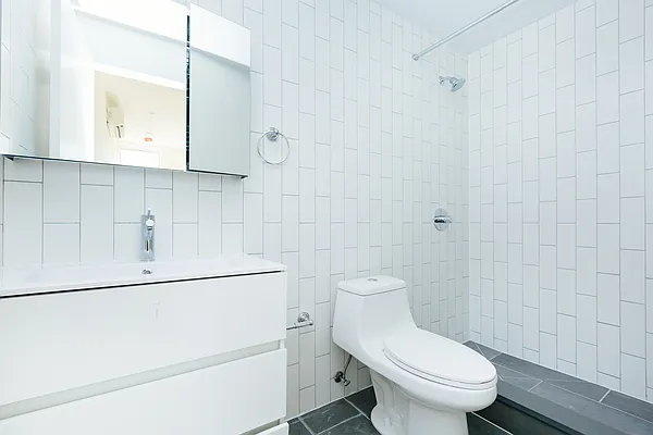 Rented by Nooklyn NYC LLC | media 9