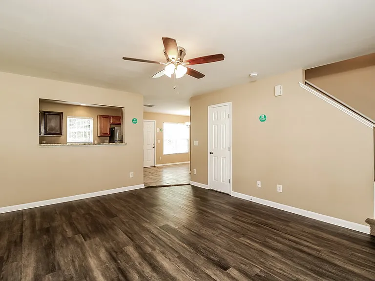 4014 Mountainridge Dr — Photo 6