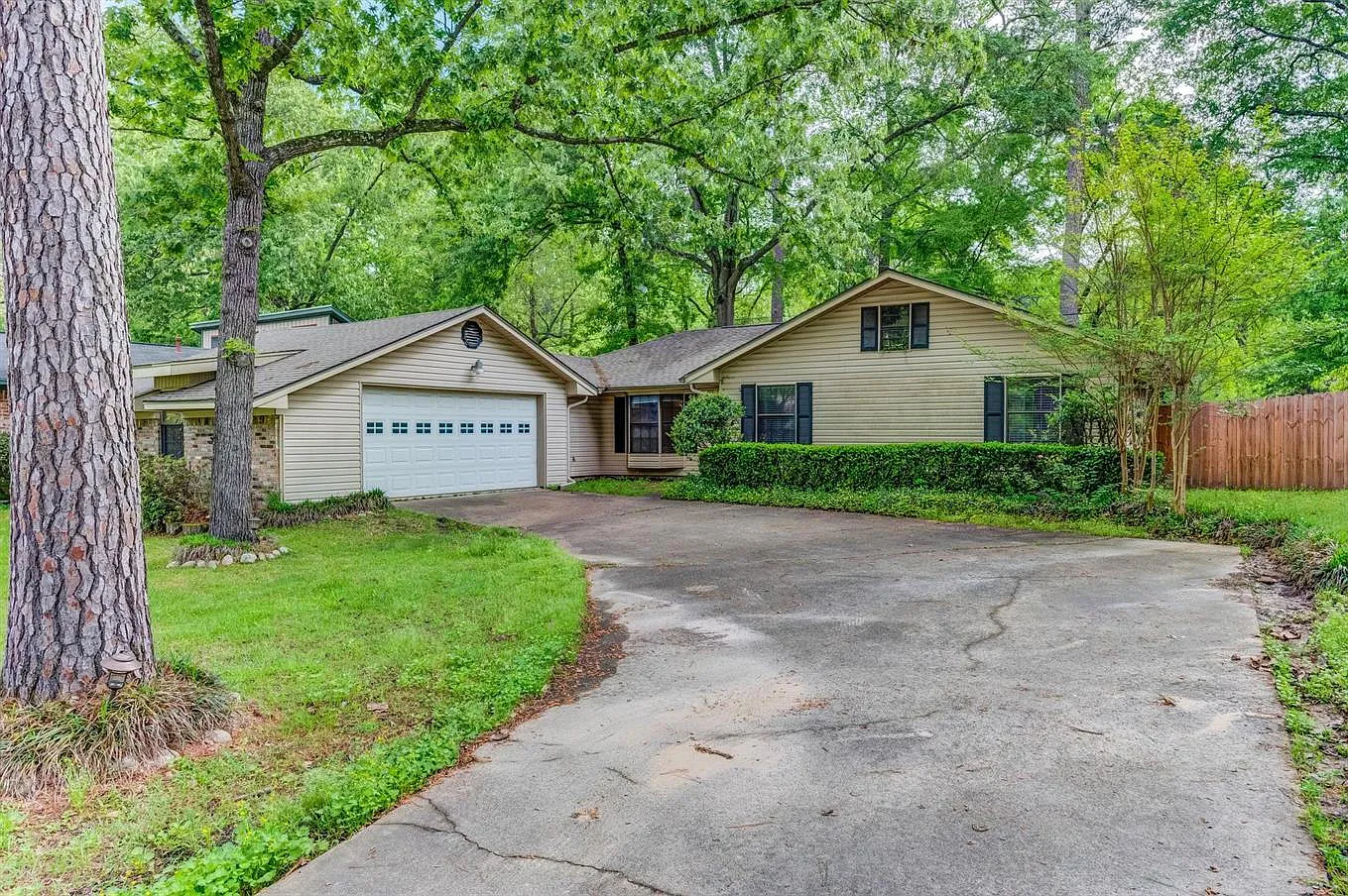 3 bed, 2.0 bath, 1730 sqft, $1,500 — Photo 1