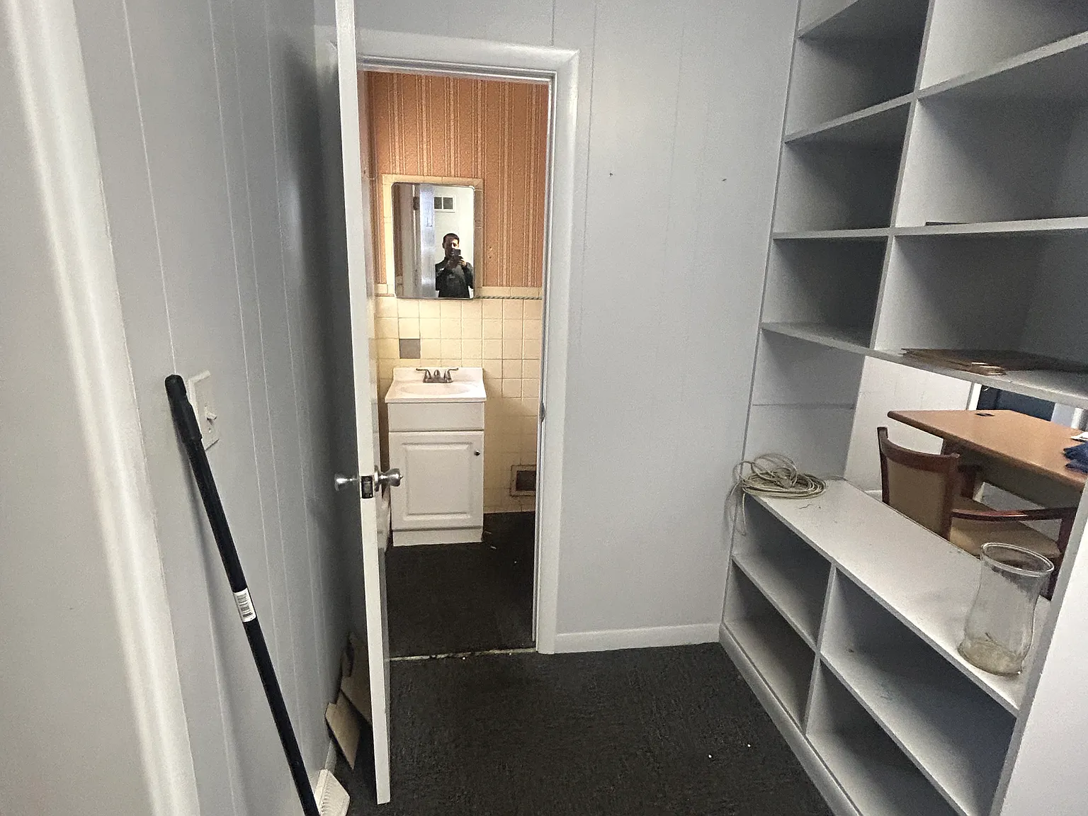 Studio, $1,200 — Photo 1