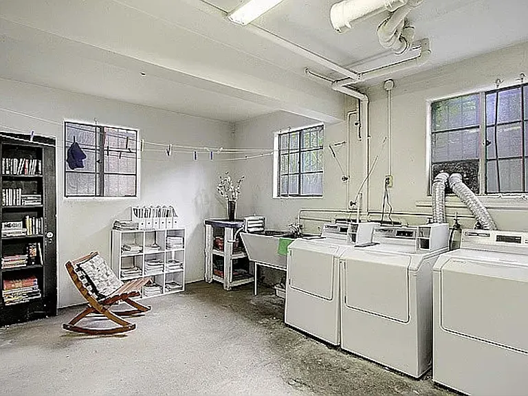 Shared laundry (cost included)