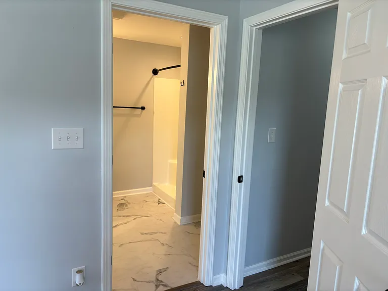 view of master bath from master bedroom
