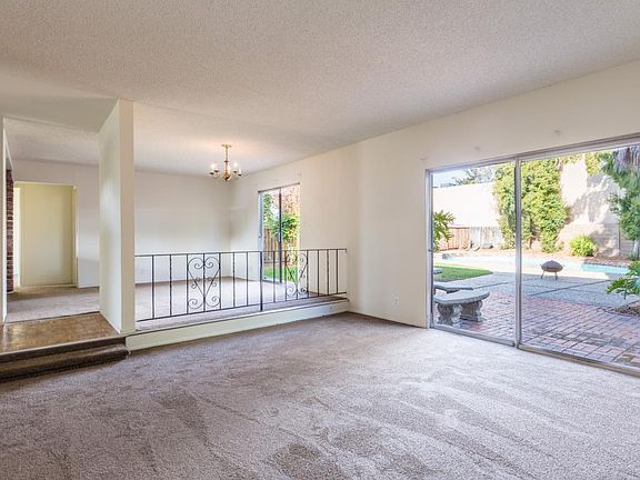 3rd image of 2285 Central Park Dr