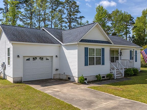 2nd image of 452 Woodland Drive