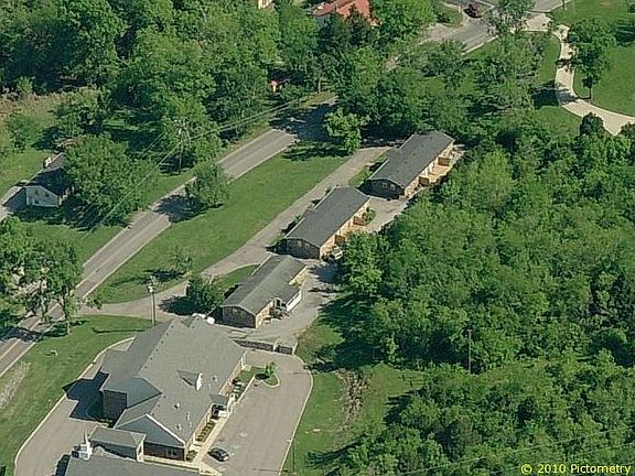 Aerial view of 1006 & 1008 Center Point Rd