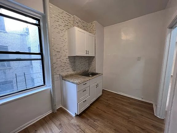 5th image of 712 W 175th St APT 2A