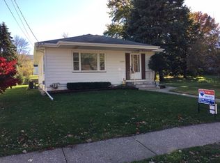 1225 E Dover Ct, Davenport, IA