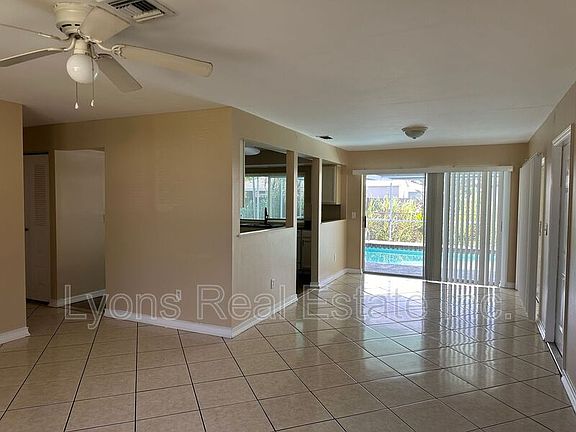 4th image of 1394 White Cedar Ln
