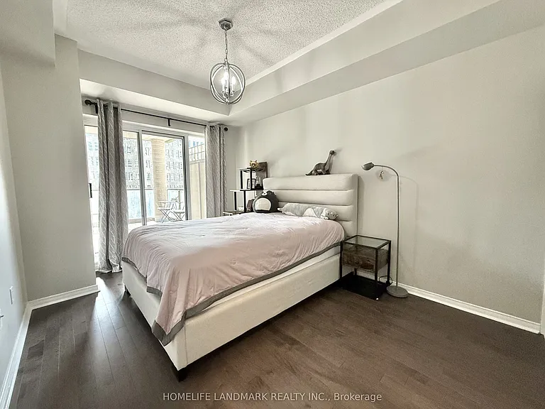 909 Bay St #701 — Photo 12