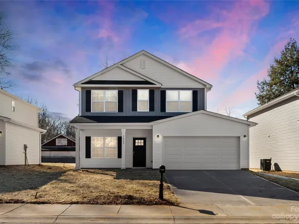 3823 Durham Ln, Charlotte, NC 28269