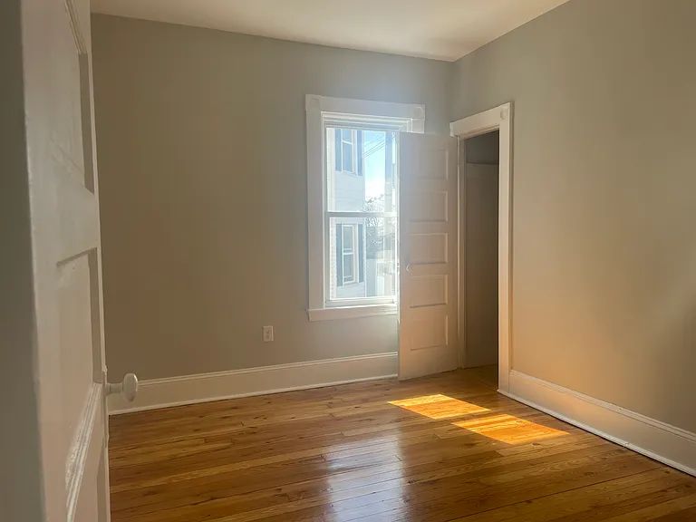 48 Woodlawn St #2 — Photo 10