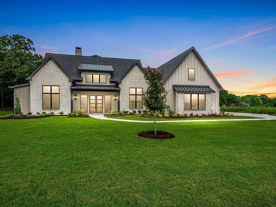 1st image of 10039 Lakeside Oaks Dr