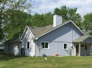 23326 Reno Rd, Tonganoxie, KS 66086