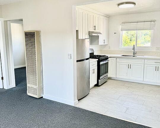 2nd image of 1534 W 224th St