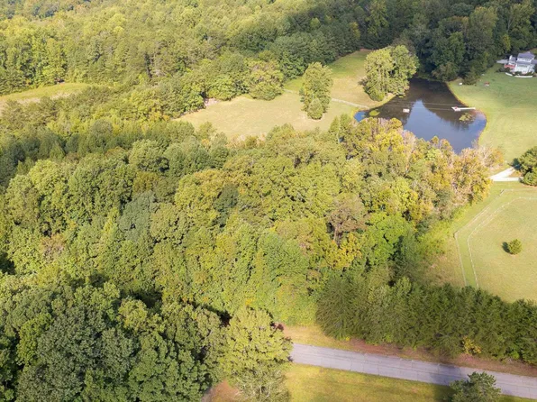 155 Saddle Brook Dr #2, Bahama, NC 27503