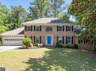 2562 River Knoll Dr SW, Lilburn, GA 30047