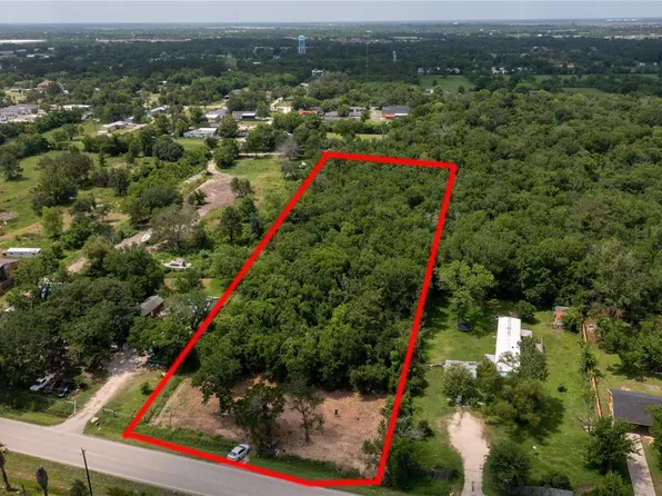 3902 W Cedar Bayou Lynchburg Rd, Baytown, TX 77521