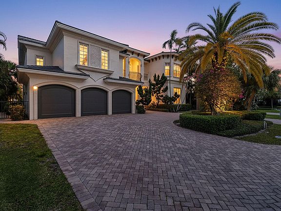 3rd image of 501 Golden Harbour Drive