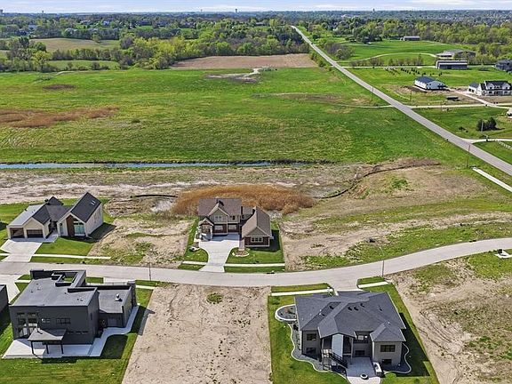 5th image of 11956 NW Meadow Springs Dr
