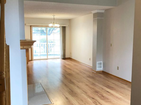 515 Old Town Dr