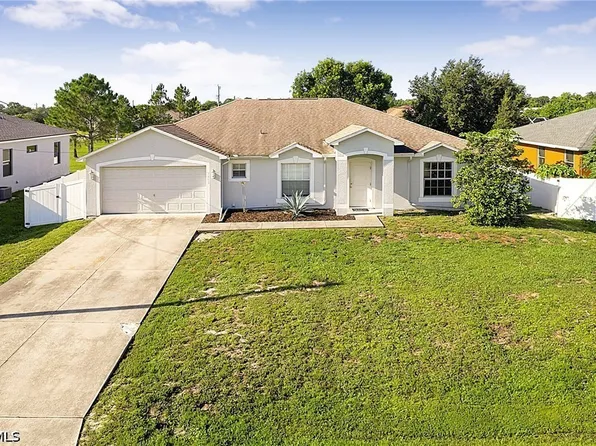 4205 11th St W, Lehigh Acres, FL 33971