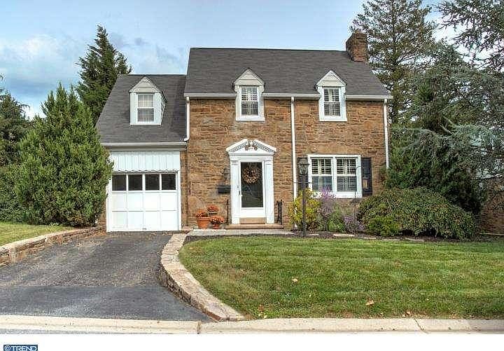 1st image of 202 Stonehurst Dr