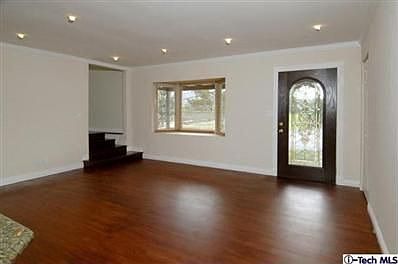 4th image of 4712 New York Ave
